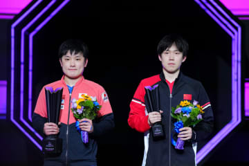 中国の王楚欽、張本智和に敗れ準優勝　WTTチャンピオンズ横浜