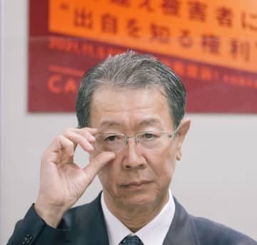 両親は実の親じゃなかった。６７年前に産院で取り違えられた男性。「出自を知りたい」