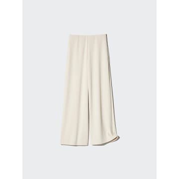 ユニクロパンツが快適すぎてやめられん♡ラクなのにおしゃれで部屋着見えしないって最高じゃん！