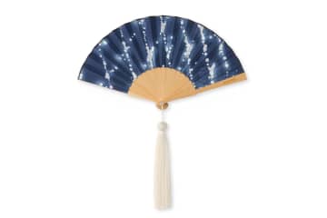 ジル サンダー、京都・伝統工房とコラボ - 澄んだ音色の「おりん」チャームや生地使用の京扇子
