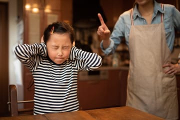 子供に絶対言ってはいけない言葉20選！親が気をつけたい子育てのNGワード集