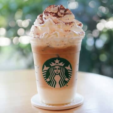 【スタバ】マニアがオーダーしてる「新作カスタム」