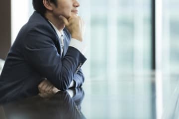 新規設定のアクティブファンドは買わないほうがいい、でも、それでは運用が成り立たない…解決法はあるのか