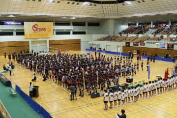 SVリーグ ジェイテクトSTINGS愛知が中学男子クラブチームの大会を開催。30チームが熱戦繰り広げる