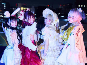キラキラカワイイ至上時代に真逆へと爆走する血まみれアイドル・YA&apos;ABURNEE！！
