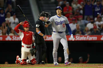 ドジャース・大谷翔平が4戦連発の43号勝ち越しソロ！　ナ・リーグ単独トップに再浮上　三重殺の鬱憤晴らす一撃