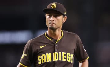 ダルビッシュ有、サウスポー投球を披露⇒“二投流”に「異次元」「ガチですごすぎ」と驚きの声