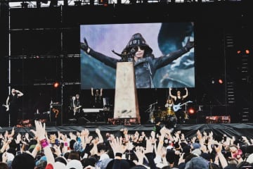 【速レポ】＜LuckyFes’25＞HYDE、ひたちなかに降臨「いつも通りやらせてもらうぜ！」