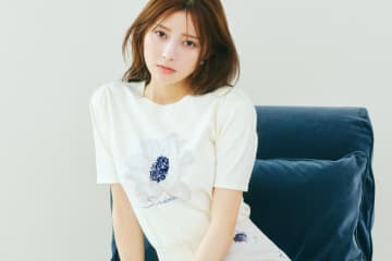 スナイデル”ふわりと揺れる”花柄シフォンワンピース＆フラワービジューボタンのカーディガン