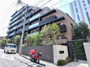 パークナード恵比寿 4階｜「恵比寿」駅徒歩5分。恵比寿・中目黒・代官山エリアの都心の煌めきと穏やかな日常が交差する住まい。ルーフバルコニー付き角住戸。2019年築物件