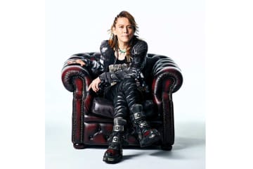 『聖闘士星矢』主題歌を歌った61歳・山田信夫さん、腎臓がんで死去　8年前に余命5年宣告も「息を引き取る前日もステージの話」