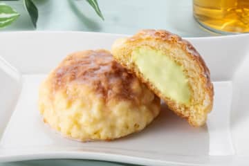 八天堂‟サクッ・ふわっ・とろ～り”食感の「くりーむメロンパン 静岡クラウンメロン」ファミマ限定で