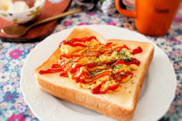 のせるだけでごちそう感！トーストが主役の「朝ごはんレシピ」3選