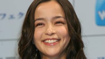 女優の加藤ローサさん、“サッカーママ”として奮闘中！「送迎BBAです」 夫は元日本代表