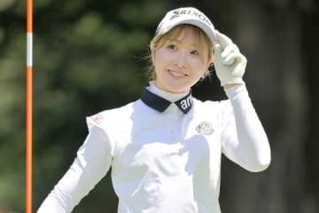 新人女子ゴルファーが一般客に紛れて感激「むっちゃ良い座席」　同期とのオフ満喫姿に羨望の声