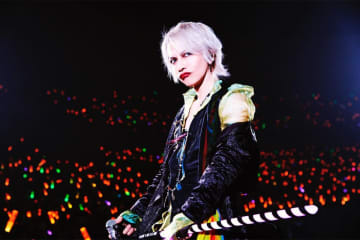 「今こんなにタトゥーあるの？！」HYDE　56歳の“激変近影”にネット衝撃
