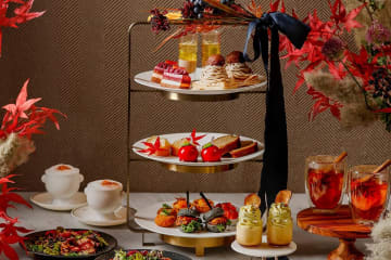 ザ ストリングス 表参道の秋アフタヌーンティー、芋栗かぼちゃ3種のモンブラン＆紅茶スイーツ