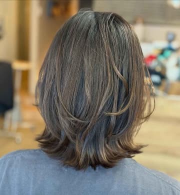 5年以上同じ髪型→ 白髪もおしゃれに隠す！【40・50代のおすすめヘア】