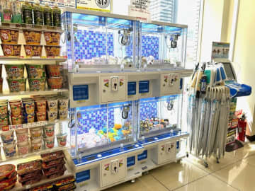 「クレーンゲーム」ができるローソン1000店舗突破　人気キャラの景品や1回100円で「売上目標を5割上回るなど非常に好調に推移」