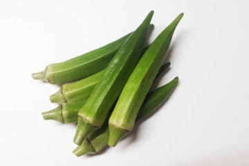 オクラのヘタは食べられる？　「もったいない」下処理や長持ちさせる保存方法を栄養士が解説