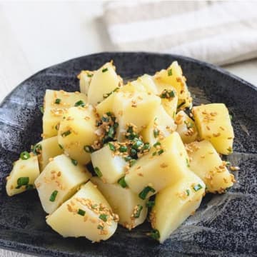 【ポテサラと並ぶ新定番】「暑い日こそこれ」「家族が取り合う」レモン香るじゃがいも副菜レシピ