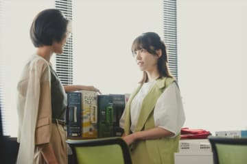 “乙葉”島崎遥香、「レンアイ」カミングアウト！　『もしレン』第4話場面写真到着　原作者書き下ろしイラストも