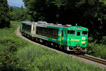 藤崎プレゼンツ　六角精児＆南田裕介と行く陸羽東線の旅「びゅうコースター風っこ号」9/21貸切運行