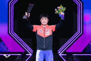 張本智和、卓球王国・中国が恐れるべき“5大脅威”に選出　No.1サウスポーの王楚欽撃破は「間違いなく彼の自信を高める」