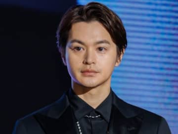 瀬戸康史、ヘアカットで印象激変「び、、ビジュが…！」「短いのもカッコイイ」