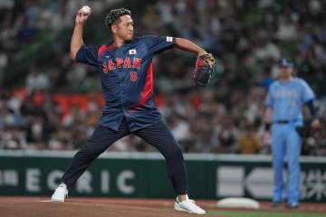 今年３月に引退…ベルーナD始球式を務めた西武OBが話題「誰??」「すごい焼けてる…」「EXILEかと思った」