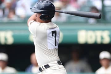 【甲子園】「インコースはほとんど無視していい」スライダーが得意な花巻東の左腕・萬谷を東洋大姫路打線がノックアウトできた理由＜SLUGGER＞