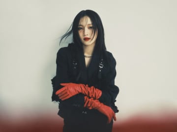 【ライブレポート】鞘師里保、真っ赤な情熱で魅せた＜Too much!＞東京公演