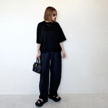 【ユニクロ】穿くだけで即旬な「バギーカーブジーンズ」が頼れる