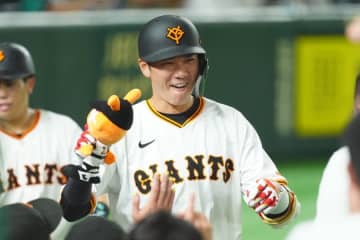 坂本勇人「たまには打ちます」　会心の代打3ランに笑顔「すごくいいホームランに」