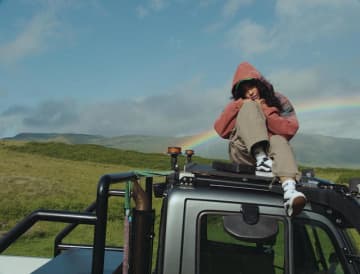 SZA、VANSのアーティスティック・ディレクターに就任「VANSを履くと、自由を感じる」