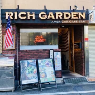 【大阪・中崎町】人気バーガー屋でモーニング！ボリューム満点ベーグルサンド@RICH GARDEN 梅田中崎町