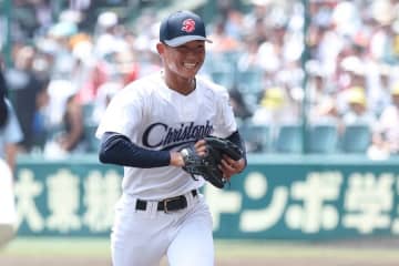 甲子園中継でネット騒然「感動して泣きそう」　初出場校のエースが“再現”「胸熱すぎる」