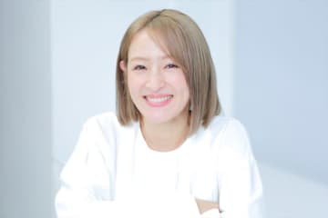 ますます美しくなる大沢あかねが40歳！　浴衣姿に激カワのコスプレ姿も　インスタで1年振り返り