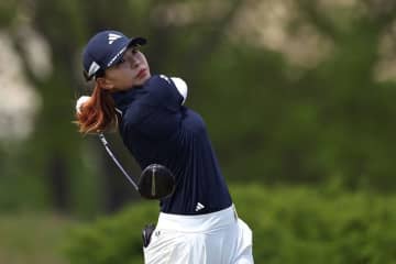 ＜速報＞渋野日向子がボギーなしの「68」で30位に浮上　岩井明愛らはこのあとティオフ