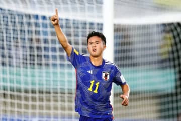 18歳FW高岡伶颯がフランス3部で初ゴール！　2得点でチームの初白星に大きく貢献