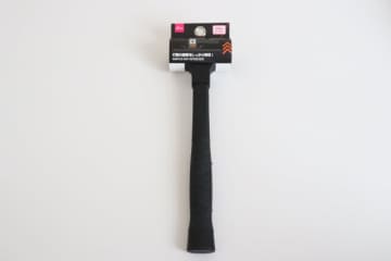 ダイソーでとんでもないもの売ってる！最低でも千円はすると思ってた…ある機能付きのハンマー