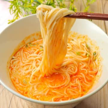 【牛乳も豆乳もないって人は必見！】「一瞬で担々麺の味！？」混ぜるだけの簡単そうめんアレンジレシピ