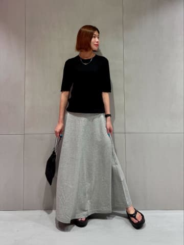 【無印良品のグレー】がセンス良い！ 大人のサマ見え♡「優秀ボトムス」