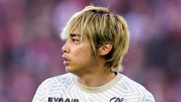 日本代表FW伊東純也、復帰したヘンクで再デビュー！「青いユニ似合ってる」とファン反応