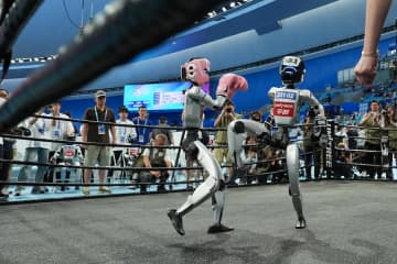 世界人型ロボットスポーツ大会で多彩な競技　北京市