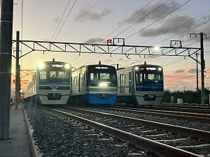 暮れなずむ空と電車でベストショット　北総鉄道が来月、印旛車両基地で「夜間撮影会」（千葉県印西市）