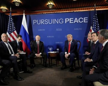 当事国不在で領土交換議論　米ロ首脳、停戦合意せず
