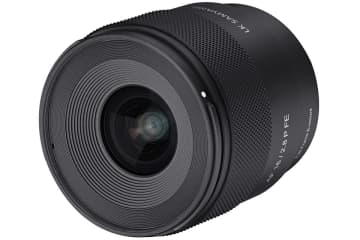 6万円台で買える！ 12cmまで寄れるフルサイズ対応のコンパクトな超広角レンズ「AF 16mm F2.8 P FE」