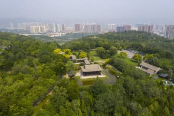 かつての荒れ地が森林公園に　中国山西省太原