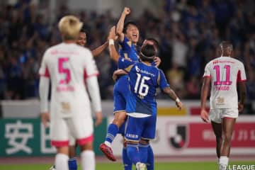 町田が3発完勝で怒涛の7連勝！　C大阪の強力攻撃陣も封じて5試合連続クリーンシート達成